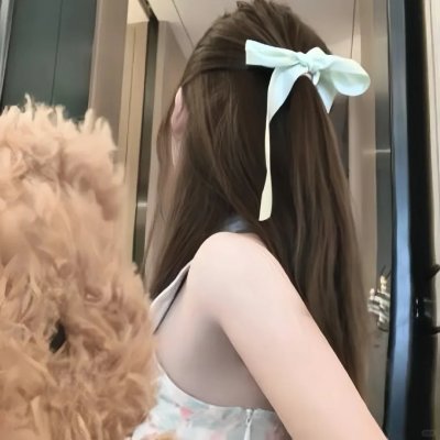在他的阴影下